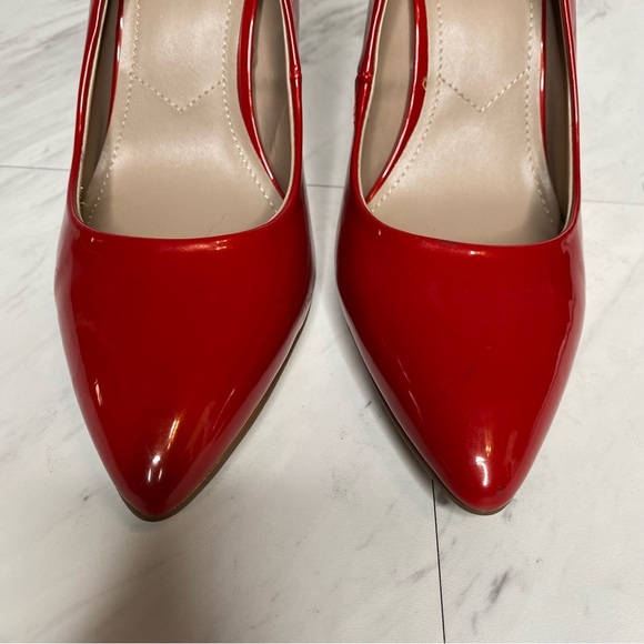 Charles by Charles David Pact Red Pump 9M - Picture 11 of 15